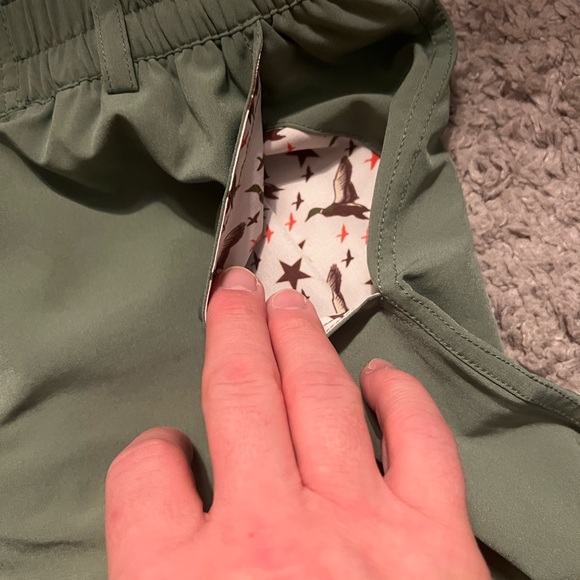 BURLEBO Olive green shorts - Picture 3 of 5